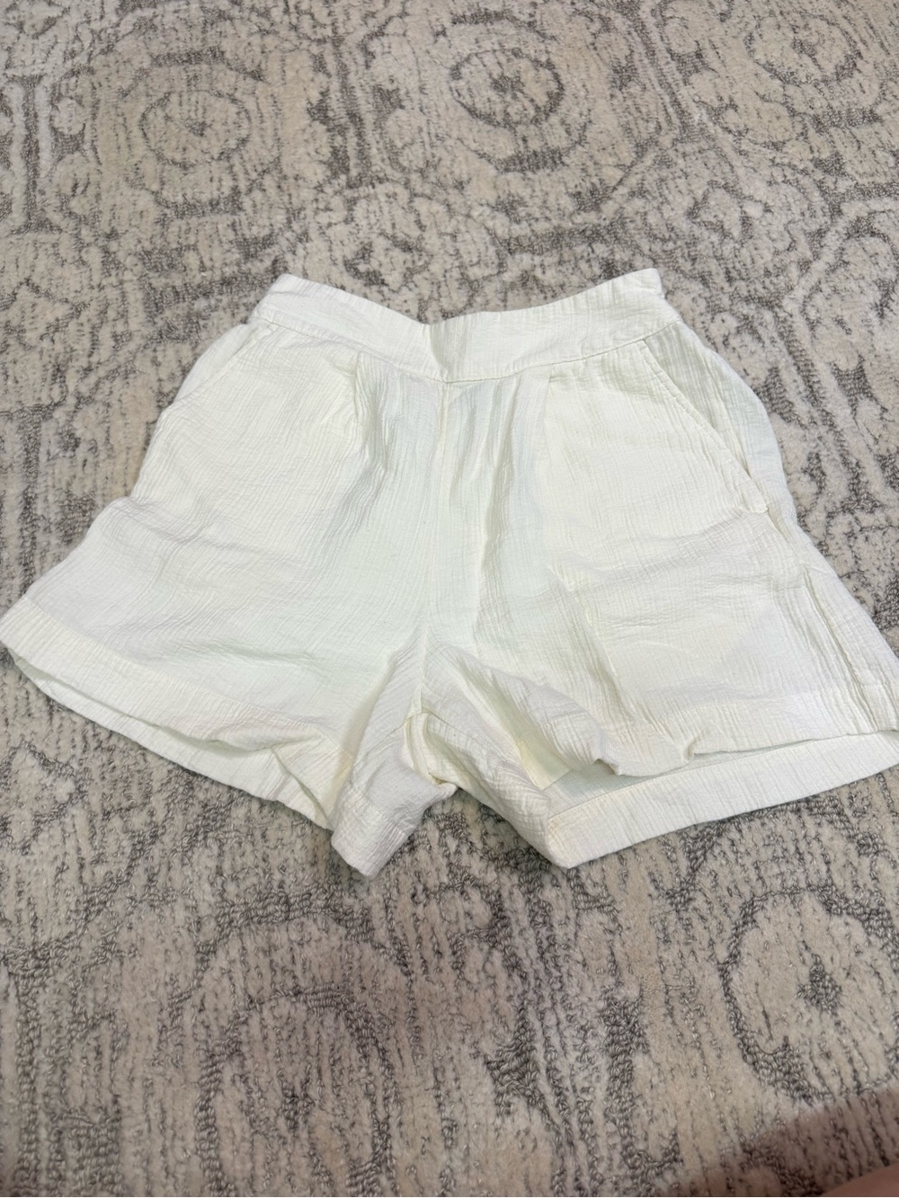 a new day Cream Textured Elastic Waist Shorts
